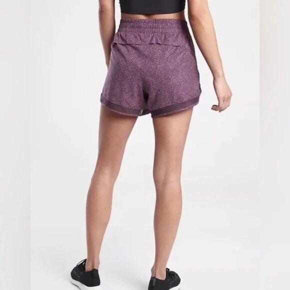 Athleta Mesh Racer Run Shorts 4” Size Medium - NEW - Picture 3 of 7